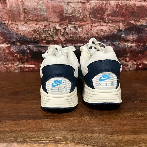 NEW Nike Air Max Men’s Running Shoes Blue/White Size 10