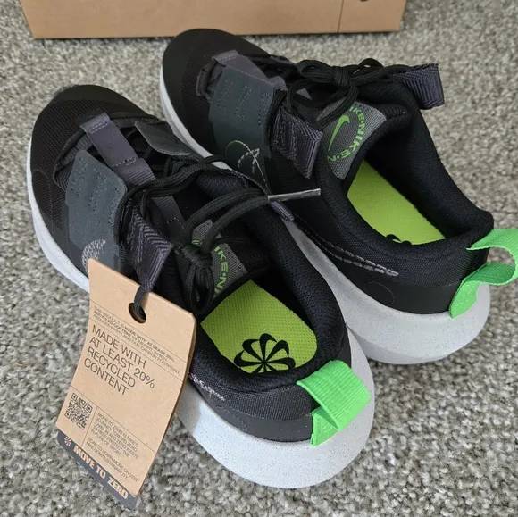 NEW - Nike Crater Impact Youth Size 6 /EU 38.5 /women’s Size 7.5 Running Shoes
