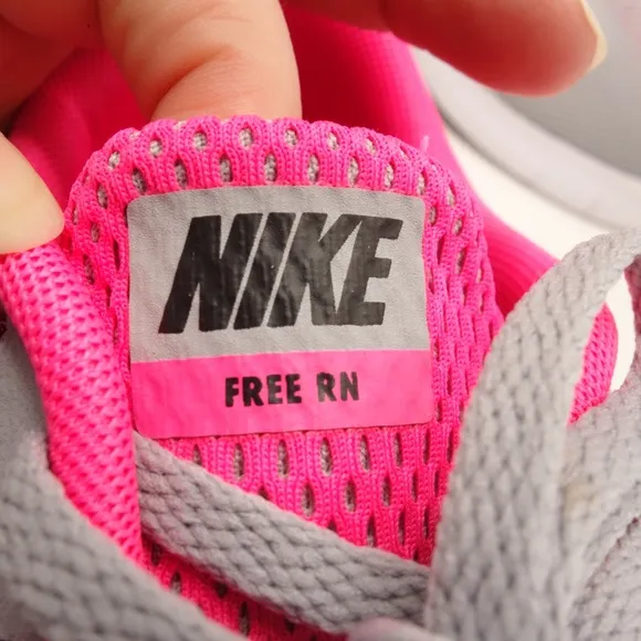 NEW NIKE Free RN Flyknit Gray Pink Running Shoes