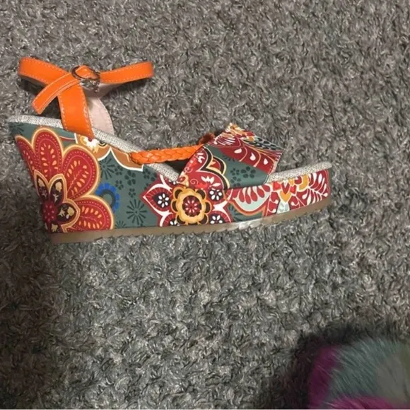 NEW - Orange Buckle Waterproof Platform High Heel Sandals