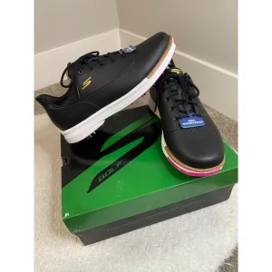 New Skecher's 100% Waterproof Go Golf Jasmine Shoes Size 9