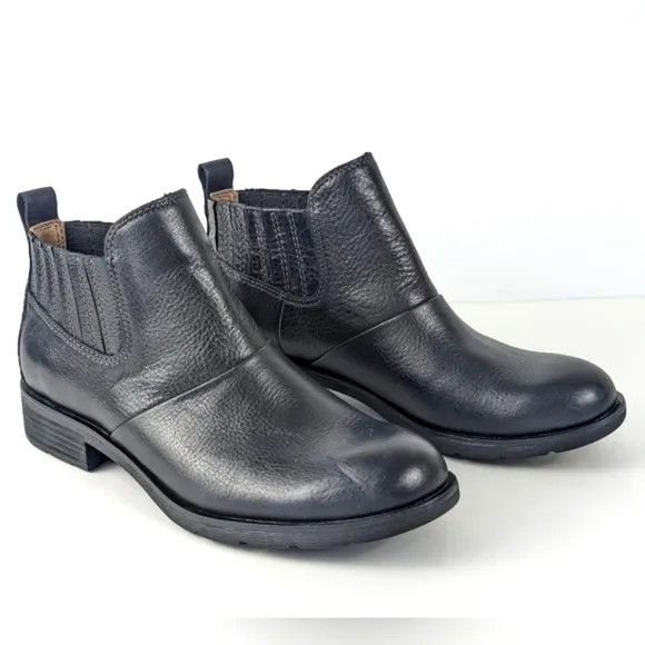 NEW Sofft Bellis Black Leather Ankle Waterproof Boots Size 7.5