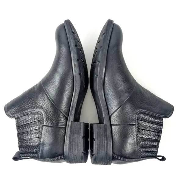 NEW Sofft Bellis Black Leather Ankle Waterproof Boots Size 7.5