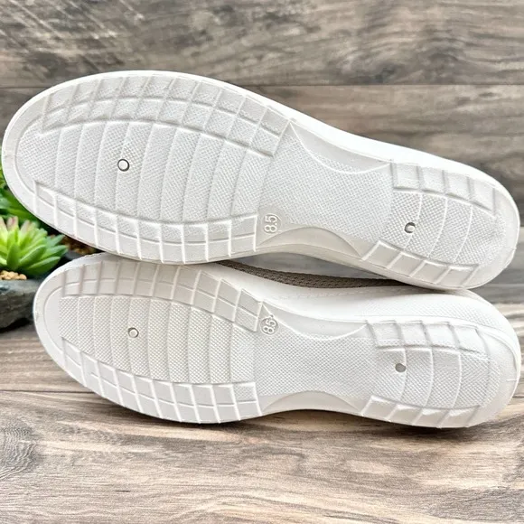 NEW Tommy Bahama 8.5M Lizzie Wedge Shoes Comfort Slip-Ons Loafers