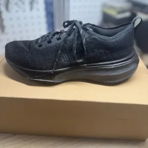 NIB Nike Zoom X Invincible Black Running Shoes