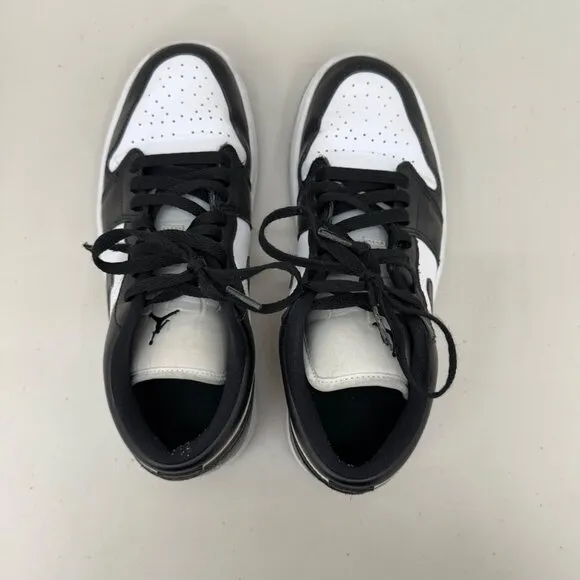 Nike Air Jordan 1 Low Panda Black White Sneakers Shoes DC0774-101 Womens sz 9.5
