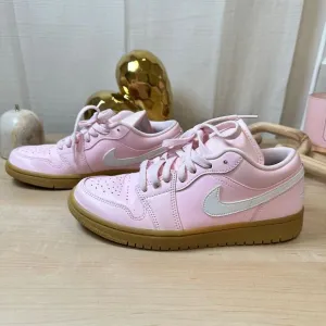 Nike Air Jordan 1 Low Pink Gum Bottom Sneakers‎ Casual Shoes Women's 8