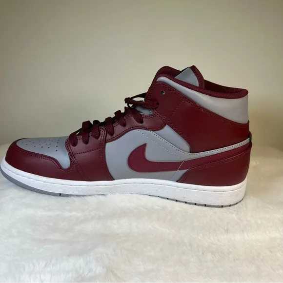 Nike Air Jordan 1 Men's‎ Shoes Size 11.5 - Cherrywood Red/ White Gently worn