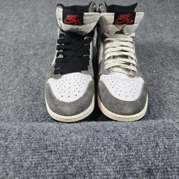 Nike Air Jordan 1 Retro OG Size Youth 5Y FD1437-051