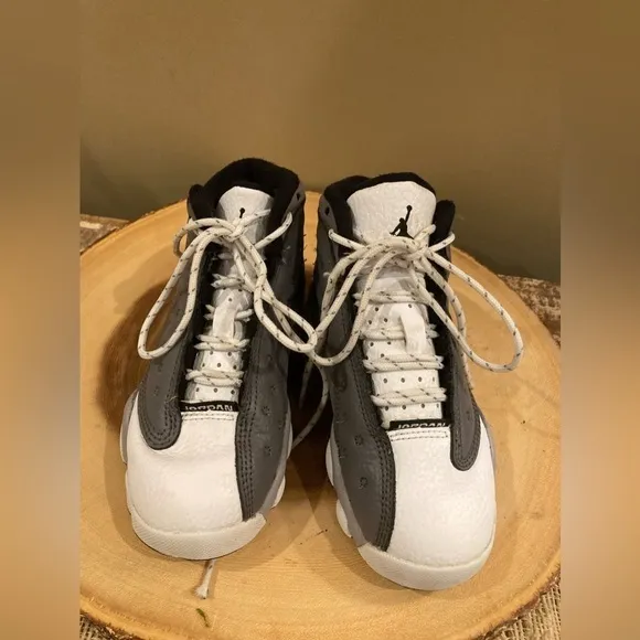 Nike Air Jordan 13 Retro Boys 11C Shoes Atmosphere Grey Sneakers 41457 RT-150$