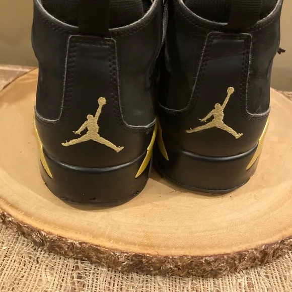NIKE AIR JORDAN FLIGHT CLUB 91  MEN'S BASKETBALL SHOES SIZE 10