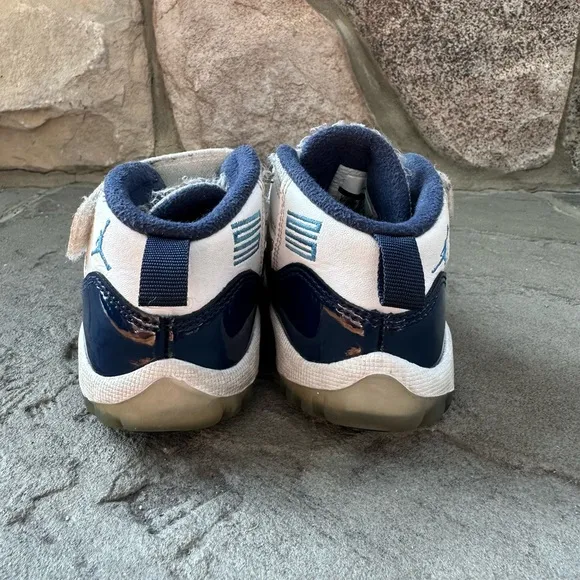 Nike Air Jordan Retro 11 Low 6C Toddler Shoe&quot;Win Like &quot;82&quot;