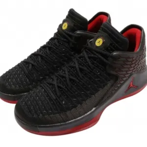 Nike Air Jordan XXXIi 32 Low Last Shot Basketball Running Shoes Youth Size 5