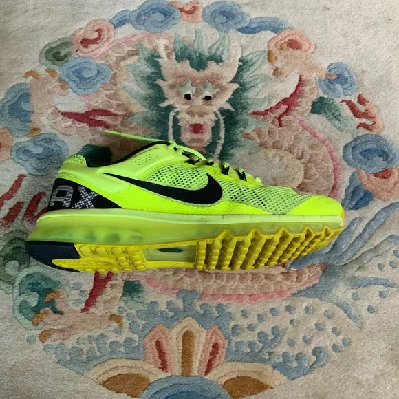 Nike Air Max   2012 Volt Neon Yellow Running Shoes 55488-701 Mens Sz 11.5