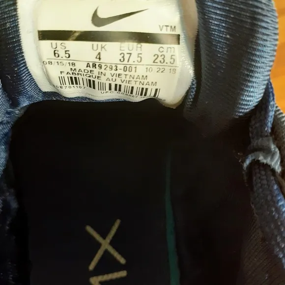 NIKE AIR MAX 270 WOMEN'S Size 6.5 Met. Silver &amp; Mid. NAVY