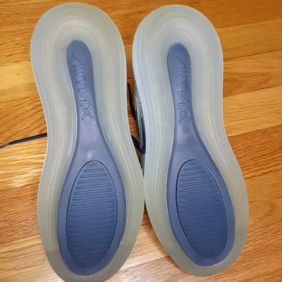 NIKE AIR MAX 270 WOMEN'S Size 6.5 Met. Silver &amp; Mid. NAVY