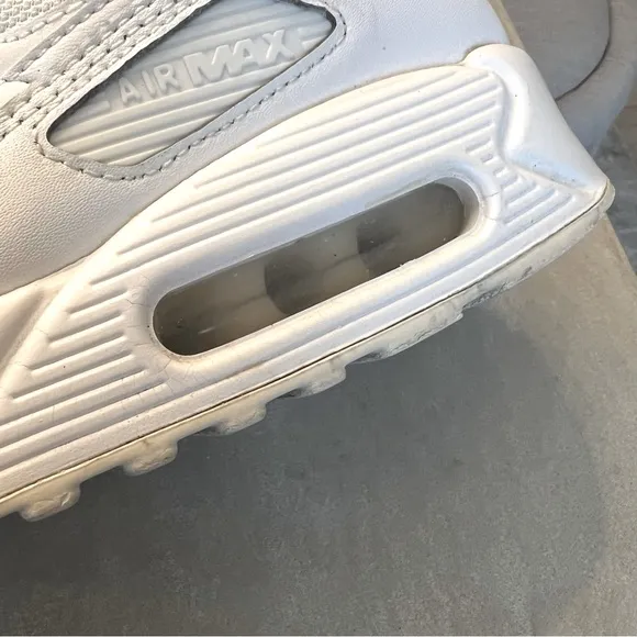 NIKE Air‎ Max 90 Sneakers, White, 9