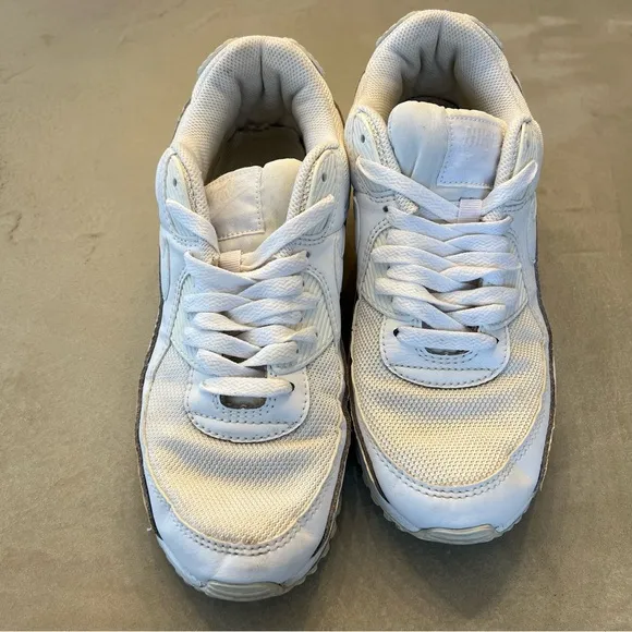 NIKE Air‎ Max 90 Sneakers, White, 9