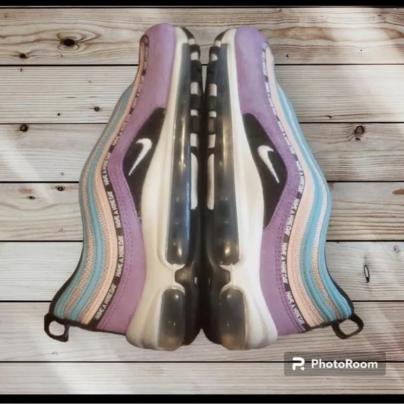 Nike Air Max 97 SE ' HAVE A NIKE DAY 'purple / blue running shoes size 6.5Y
