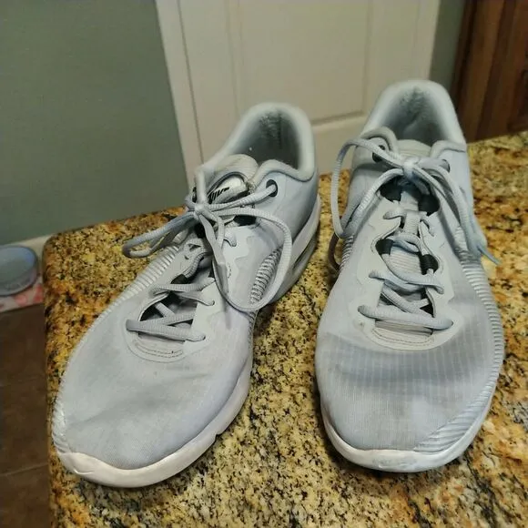 Nike Air Max Advantage 2 AA7396 010 GREY MENS SHOES SIZE 11 running shoes