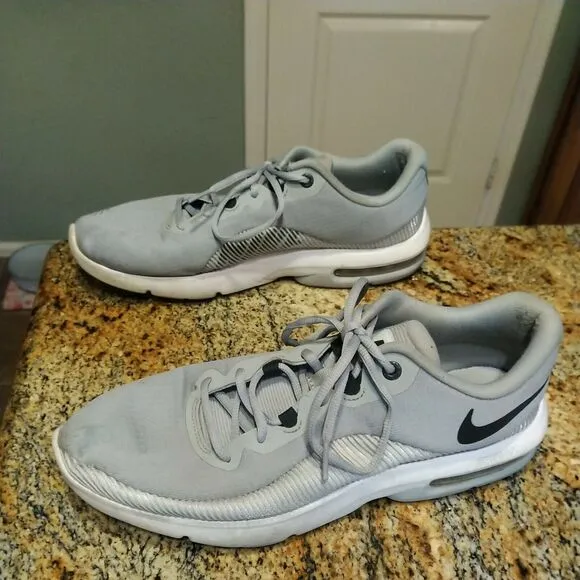 Nike Air Max Advantage 2 AA7396 010 GREY MENS SHOES SIZE 11 running shoes