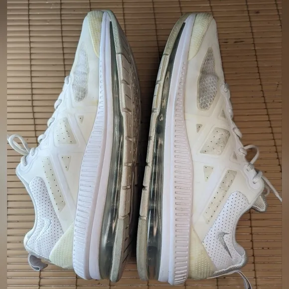 Nike Air Max Genome Men's 13 White/Black Pure Platinum Running Shoes CW1648-100.