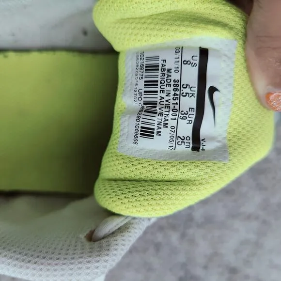 Nike Air Max Initiator Women's Size 8 Gray Lime Green Running Shoes Sneakers
