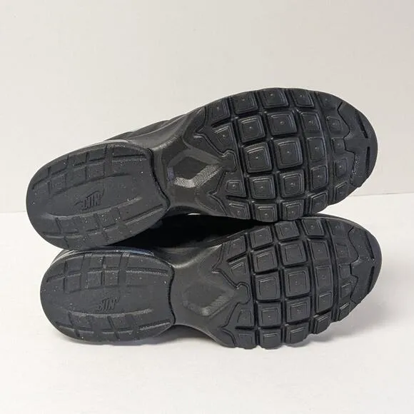Nike Air Max Invigor Running Shoes, Black, Big Kids 5.5