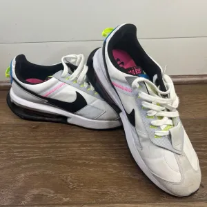 Nike Air Max Pre-Day Platinum Volt Running Shoes DZ4399-100 Men's Size 11.5
