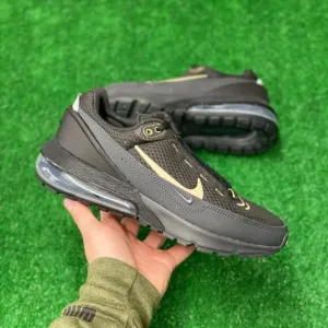 Nike AIR MAX PULSE Low Mens Running Sneaker Shoes Black FQ8733-010 VNDS Size 7
