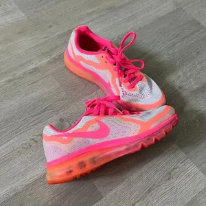 Nike Air Max Pure Platinum/Bright Mango Women 8.5 also Girls Running Shoes