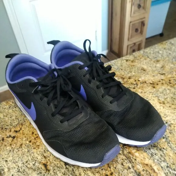 Nike Air Max Tavas Black White Blue Running Shoes 705149-025 Mens size 14