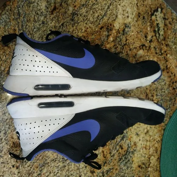 Nike Air Max Tavas Black White Blue Running Shoes 705149-025 Mens size 14