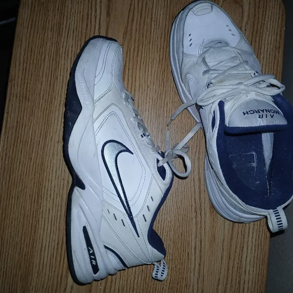Nike Air Monarch Sneakers Shoes Men's Size 10.5 White