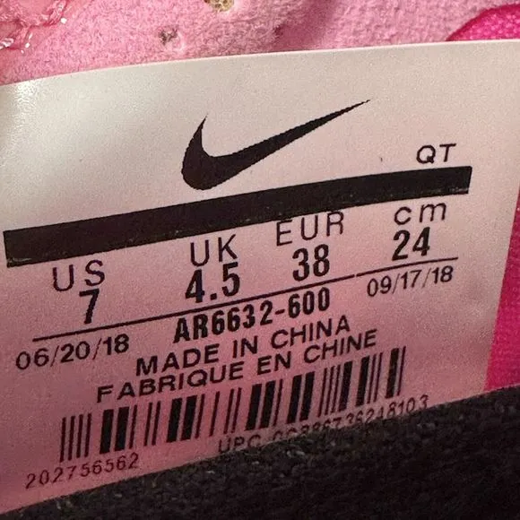 Nike Air VaporMax Active Fuchsia Pink Running Shoes Women's Size 7 Sneakers