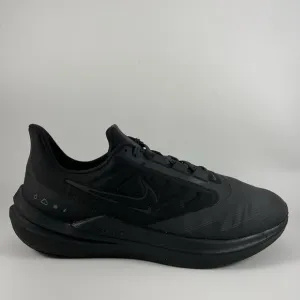 Nike Air Winflo 9 Shield Triple Black Mens Size 13 DM1106-007 Running Shoes
