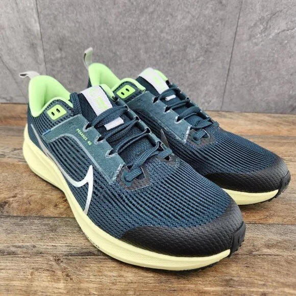 Nike Air Zoom Pegasus 40 GS Size 6.5Y Youth Size 8 Womens Deep Jungle Shoes