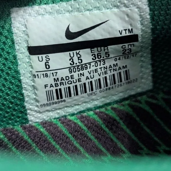 Nike Air Zoom Pegasus Running Shoes – Oregon Ducks Ed. – Size 6 – Like New