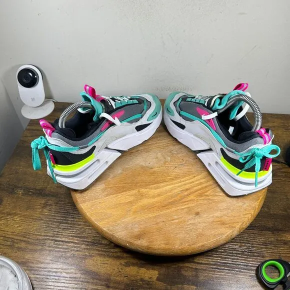 Nike Air Max Furyosa Shoes Photon Dust Women's Size 7 Running Shoes DH5104-001