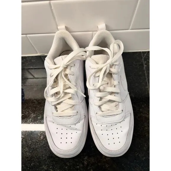 Nike Court Borough Low Triple Sneakers Shoes Athletic BQ5448-100 White Size 5Y