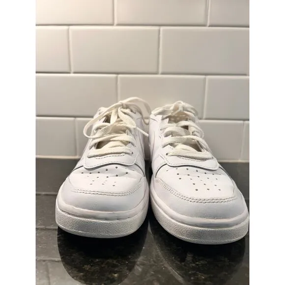 Nike Court Borough Low Triple Sneakers Shoes Athletic BQ5448-100 White Size 5Y