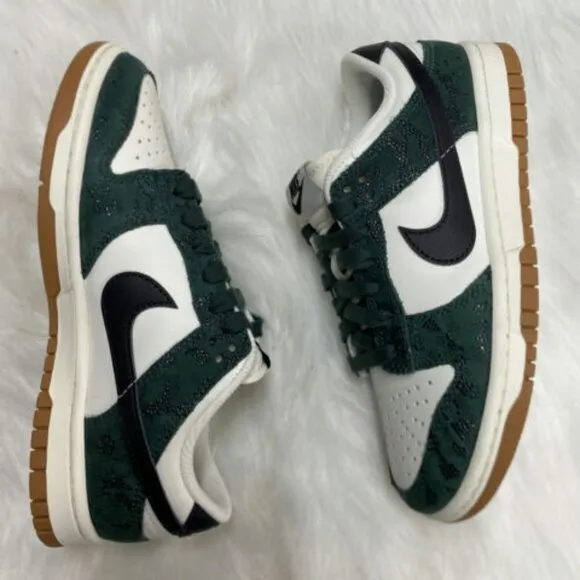 Nike Dunk Low Womens Casual Sneaker Shoes White FQ8893-397 VNDS Sz 6