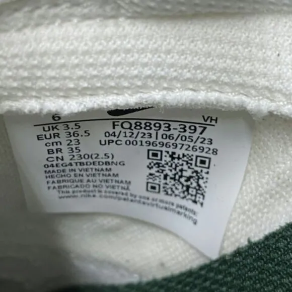 Nike Dunk Low Womens Casual Sneaker Shoes White FQ8893-397 VNDS Sz 6