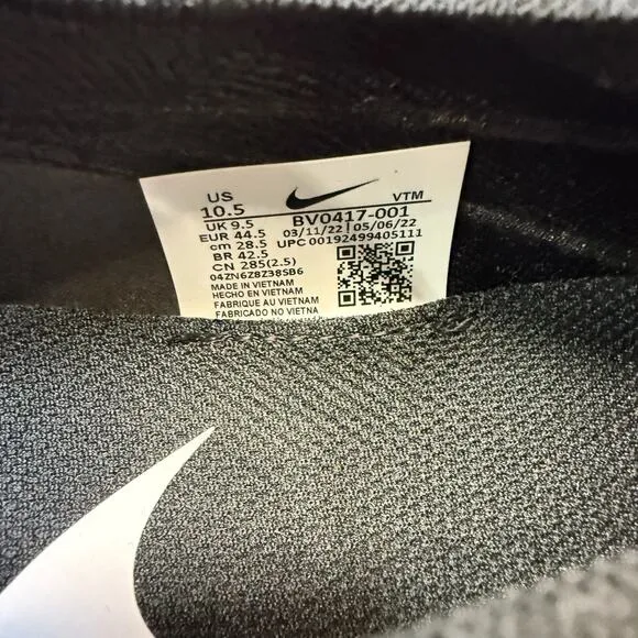 Nike Epic Phantom React Men's Size 10.5 Flyknit Black White Running Shoes