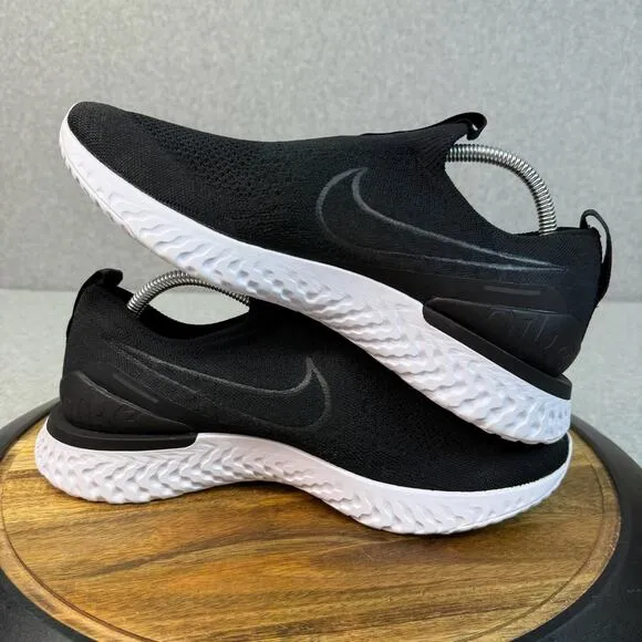 Nike Epic Phantom React Men's Size 10.5 Flyknit Black White Running Shoes