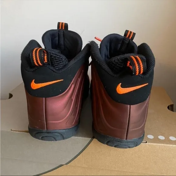 Nike Foamposite Kids Sneakers - SZ 4 Y