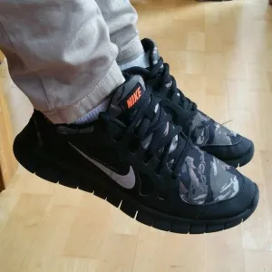 nike free 5.0 camo gs youth size 5.5Y athletic sneakers shoes lace up me…