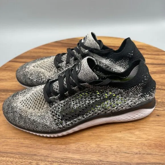 Nike Free RN Flyknit Shoes Womens Size 7 Oreo Sneaker Running Trainer 942839-101