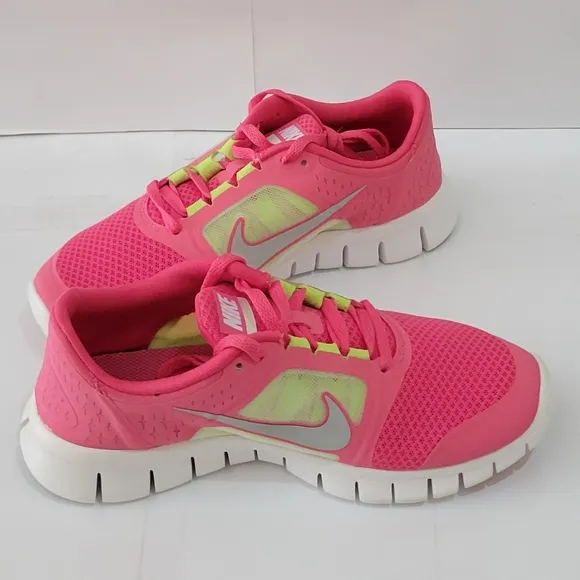Nike Free Run 3‎ Running Shoes in Spark Pink Volt
