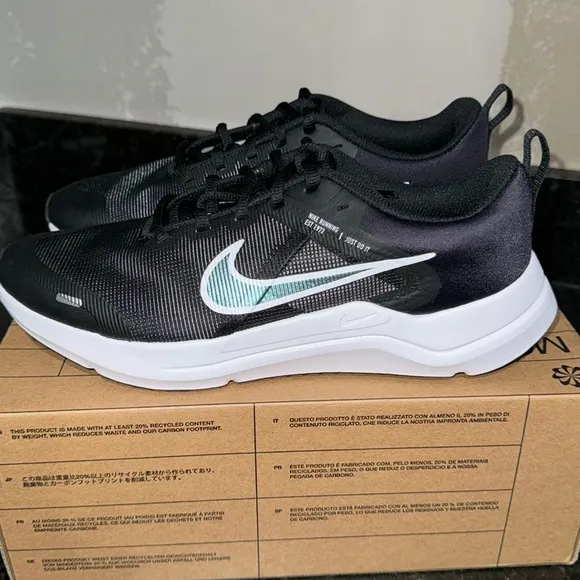 Nike girls Downshifter 12 running (GS) shoes Sz 6.5Y